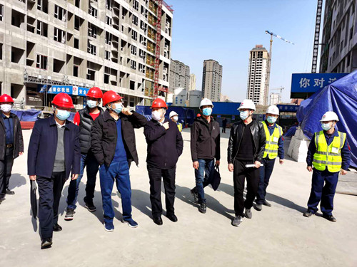 陜煤集團基本建設管理部檢查指導藍山水岸項目防疫及復工復產(chǎn)工作