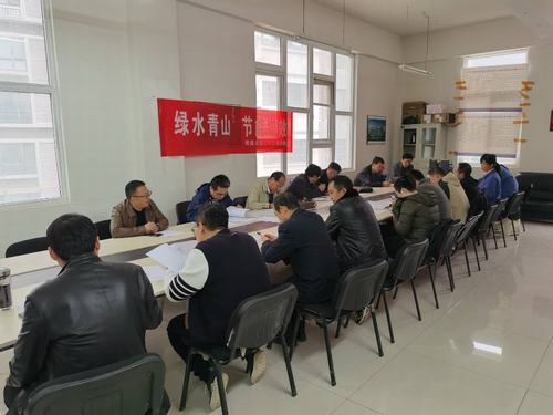 陜煤建設(shè)銅煤公司第二十三項(xiàng)目部承建銅煤一號(hào)居住區(qū)1、2、3#車庫順利通過驗(yàn)收