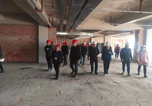 陜煤建設(shè)咸陽(yáng)分公司承建的銀西高鐵彬州東站前廣場(chǎng)項(xiàng)目主體工程一次性通過驗(yàn)收