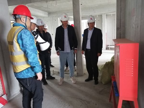 陜煤建設(shè)銅煤公司組織一線管理人員赴中建、陜建施工項目現(xiàn)場開展觀摩學(xué)習(xí)活動