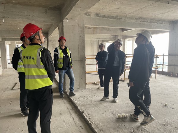 陜煤建設(shè)銅煤公司第二項(xiàng)目部與陜煤建設(shè)西北分公司加強(qiáng)精細(xì)化對(duì)標(biāo)，共同提升項(xiàng)目管理水平