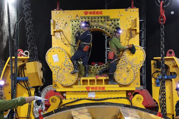 陜煤建設(shè)礦建二公司:TBM（全斷面硬巖盾構(gòu)機(jī)）拉滿施工“進(jìn)度條”