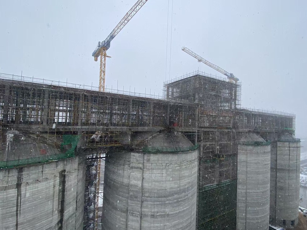 陜煤建設(shè)第二直屬項(xiàng)目部：43.8米高空鏖戰(zhàn)，攻克原煤倉施工“硬骨頭”
