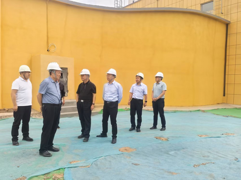 陜煤集團基本建設管理部高級工程師王建立深入天工公司基層項目檢查指導