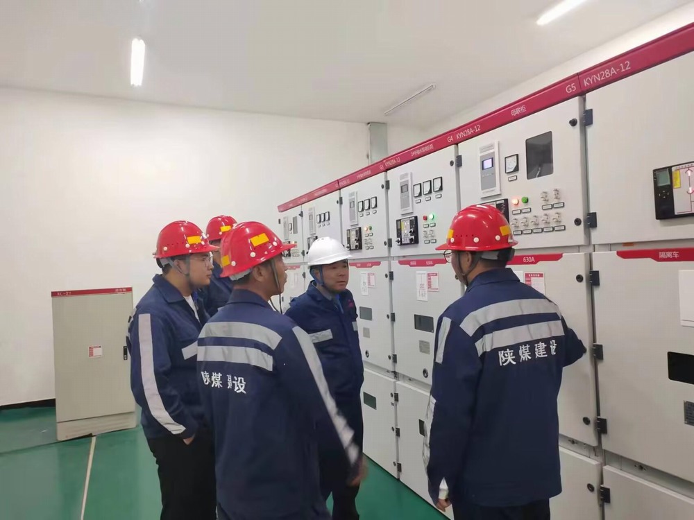 陜煤建設(shè)洗選煤運(yùn)營(yíng)公司第一項(xiàng)目部：戰(zhàn)高溫保進(jìn)度，掀起大干熱潮