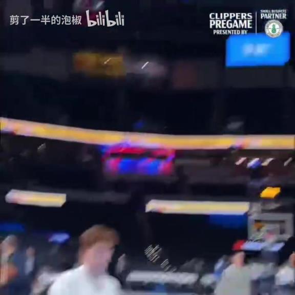 寶藏球員！你覺得小瓊斯能延續(xù)去年季后賽的亮眼表現(xiàn)嗎？